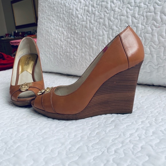 Michael kors wedge - Picture 3 of 7